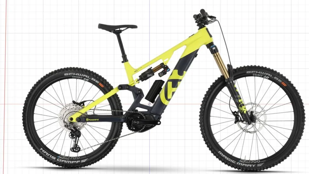 Projeção do Packbooster Mini Hex montado na Husqvarna HC5