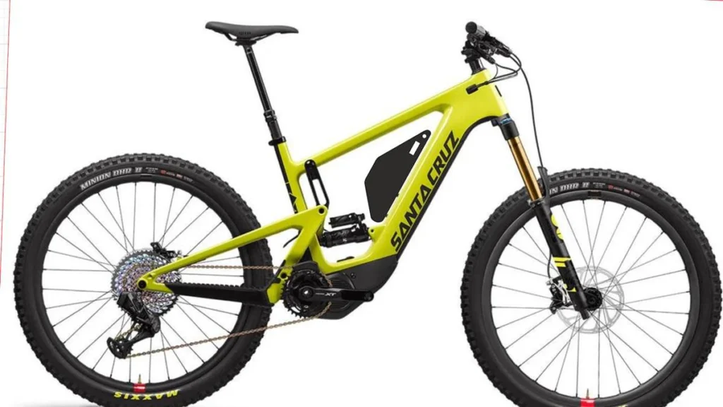 Projeção do Packbooster Custom 630 montado na Santa Cruz Heckler 8