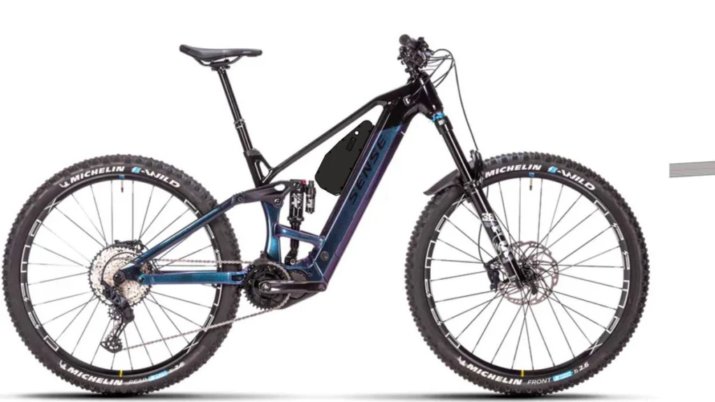 Projeção do Packbooster Custom 540 montado na Sense Exalt E-Trail AL Evo Forty-5