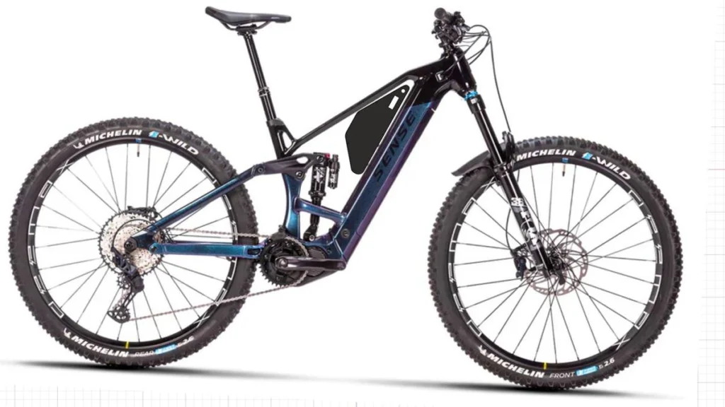 Projeção do Packbooster Custom 630 montado na Sense Exalt E-Trail AL Evo Forty-5
