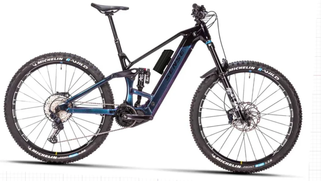 Projeção do Packbooster Mini Hex montado na Sense Exalt E-Trail AL Evo Forty-5
