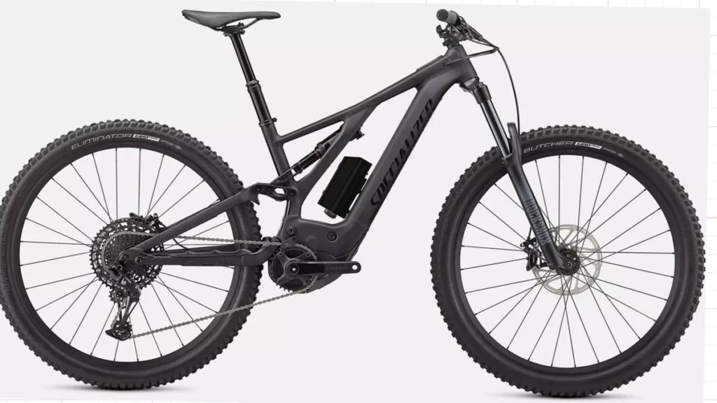 Projeção do Packbooster Mega Hex montado na Specialized Turbo Levo